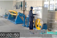 高速弓形單絞機(jī)GDJ800型試機(jī)現(xiàn)場