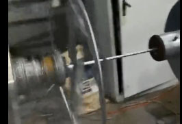 安裝在沈陽鵬程電纜有限公司 高速同心雙層鋼帶鎧裝繞包機(jī)GSTKR520型1臺(tái) 生產(chǎn)現(xiàn)場(chǎng)