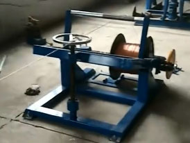 安裝在東魯欣電纜有限公司 升降式復繞變頻計米機組SFB630-630型一套生產(chǎn)現(xiàn)場