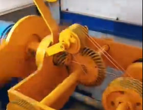 束絲機(jī)CS500型試機(jī)現(xiàn)場