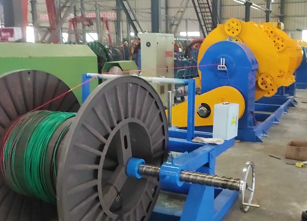 安裝在四川華西九方電纜有限公司 成纜機CL630-1+6GDR型生產現(xiàn)場